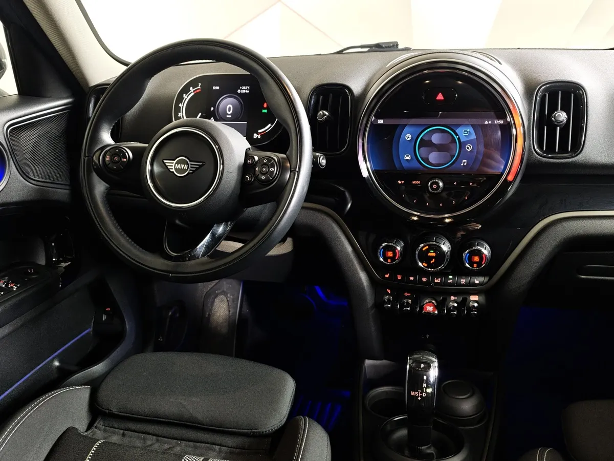 Mini Countryman Cooper S 2.0 ALL4 AT (192 л.с.) Зеленый в АВИЛОН. Слайд №15