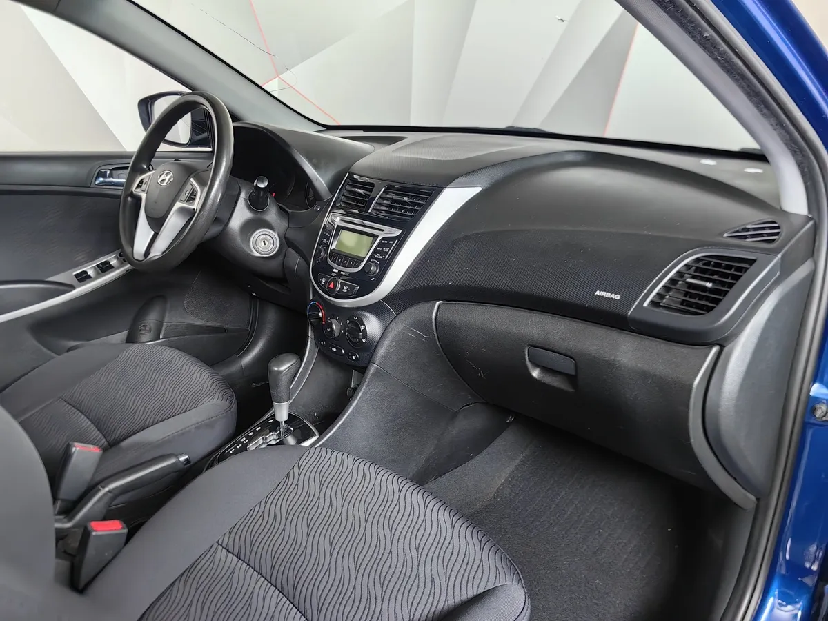 Hyundai Solaris 1.6 AT (123 л.с.) Comfort Синий в АВИЛОН. Слайд №10