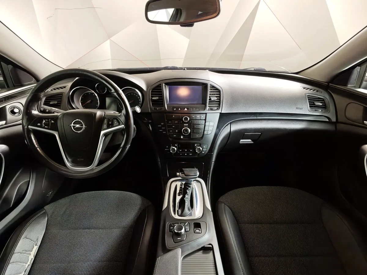 Opel Insignia 2.0 Turbo AT (220 л.с.) Коричневый в АВИЛОН. Слайд №14