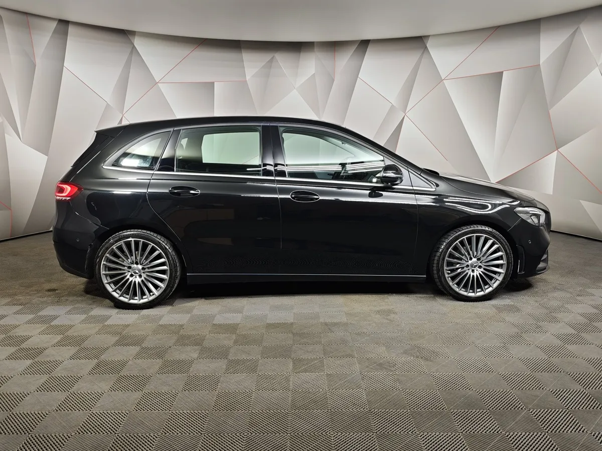 Mercedes-Benz B-Класс B 180 7G-DCT (136 л.с.) Style Черный в АВИЛОН. Слайд №6