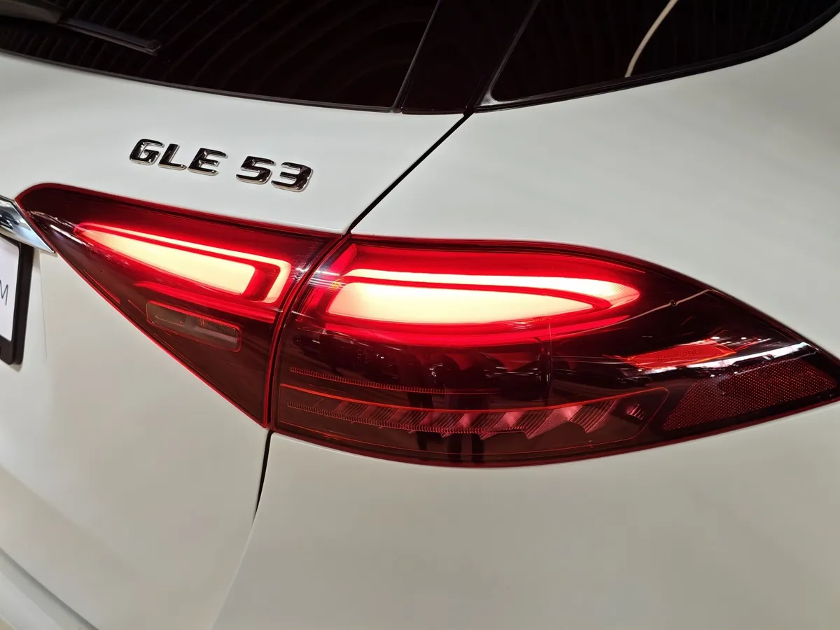 Mercedes-Benz GLE 53 9G 4MATIC+ (435 л.с.) Белый в АВИЛОН. Слайд №19