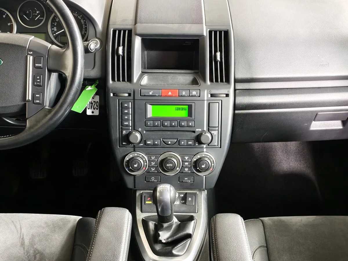 Land Rover Freelander 2.2 TD4 AT 4WD (150 л.с.) Серый в АВИЛОН. Слайд №15