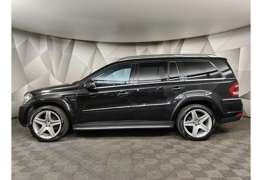 Mercedes-Benz GL 350 CDI BlueEFFICIENCY 7G-Tronic 4MATIC (224 л.с.) Черный в АВИЛОН. Слайд №5
