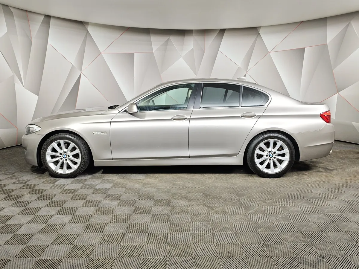 BMW 5 серия 523i AT (204 л.с.) Base Локальная сборка Бежевый в АВИЛОН. Слайд №5