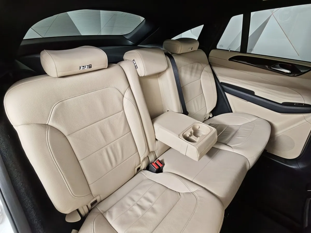 Mercedes-Benz GLE Купе 350 d 4MATIC 9G-TRONIC (249 л.с.) Особая серия Белый в АВИЛОН. Слайд №17