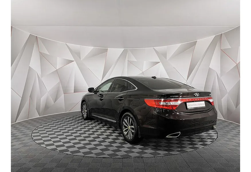 Hyundai Grandeur 3.0 AT (250 л.с.) Elegance Красный в АВИЛОН. Слайд №4