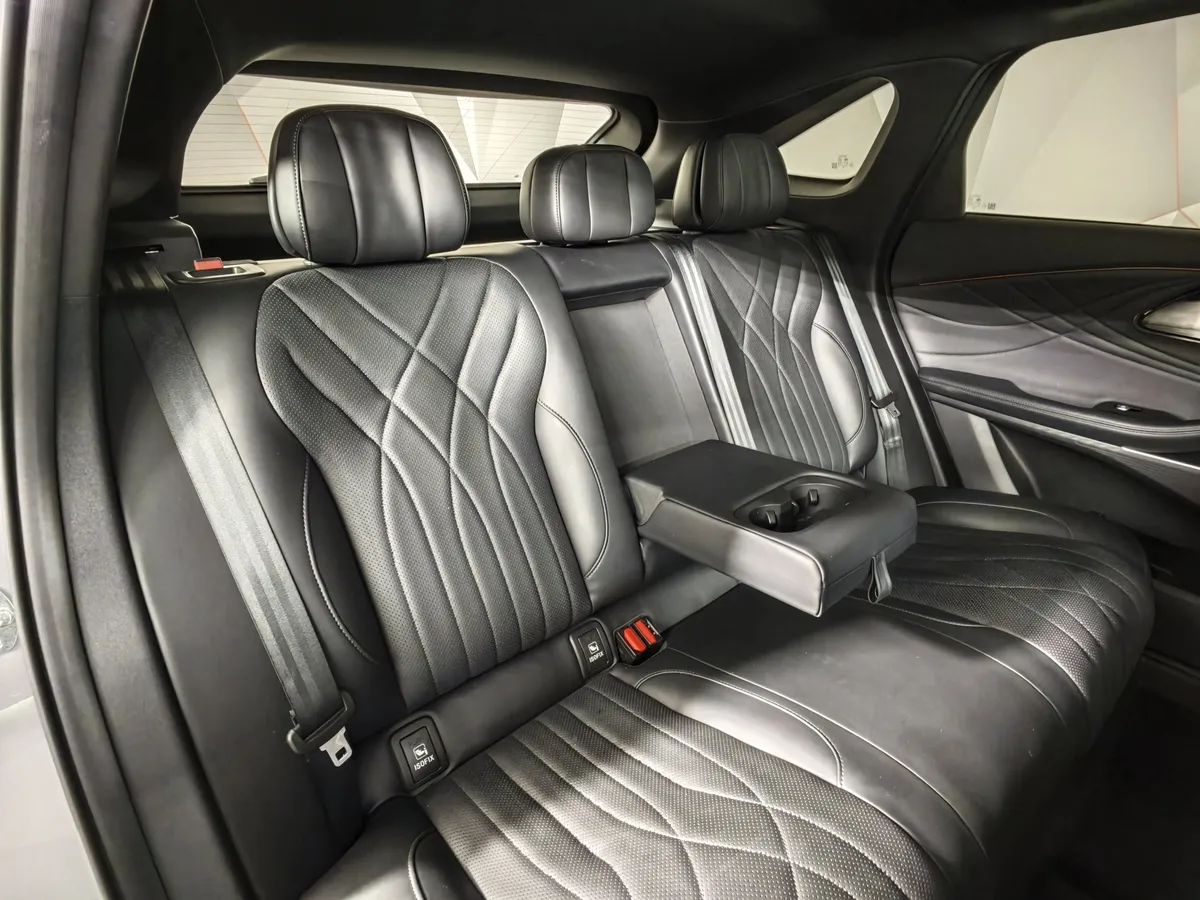 EXEED RX 2.0T DCT 4WD (249 л.с.) Prestige Серый в АВИЛОН. Слайд №17