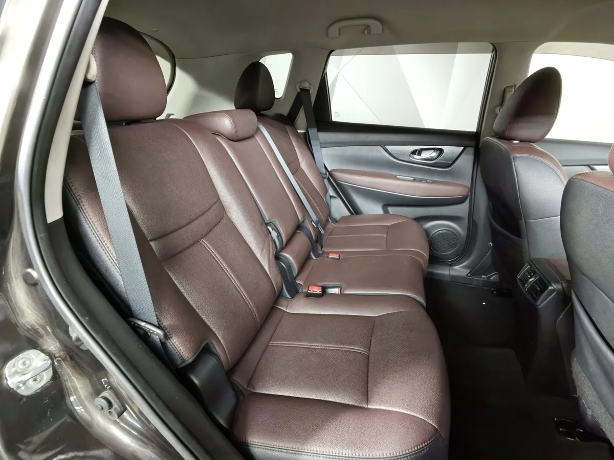 Nissan X-Trail 2.0 CVT (144 л.с.) SE (-----) Зеленый в АВИЛОН. Слайд №15
