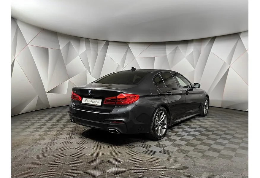 BMW 5 серия 520d xDrive Steptronic (190 л.с.) M Sport Серый в АВИЛОН. Слайд №2