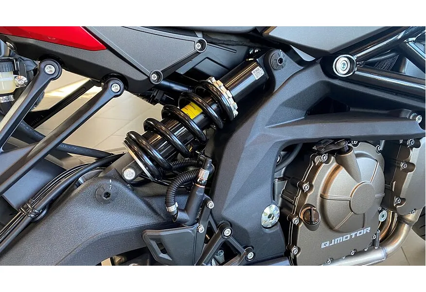 QJMOTOR SRK 600 600 см³ (82 л.с.) (82) 600 Красный в АВИЛОН. Слайд №12