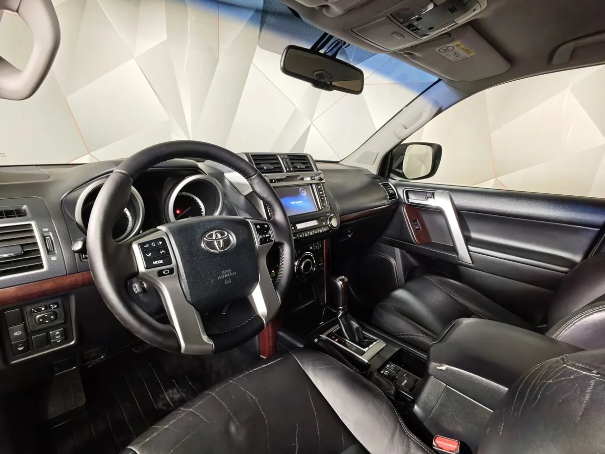 Toyota Land Cruiser Prado 4.0 AT 4WD (282 л.с.) Черный в АВИЛОН. Слайд №19