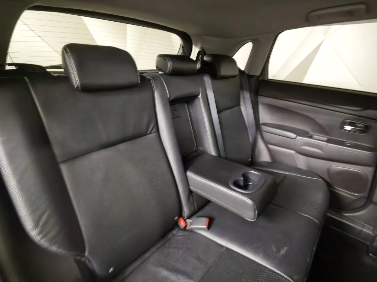 Mitsubishi ASX 2.0 CVT 4WD (150 л.с.) Серый в АВИЛОН. Слайд №16