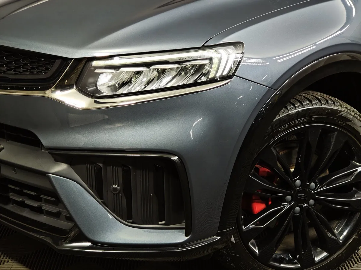 Geely Tugella 2.0 AT AWD (238 л.с.) Flagship Sport Серый в АВИЛОН. Слайд №10