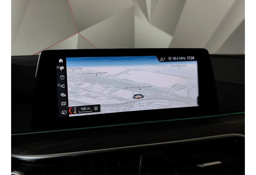 BMW 5 серия 530d xDrive Steptronic (249 л.с.) Base (Локальная сборка) Белый в АВИЛОН. Слайд №16