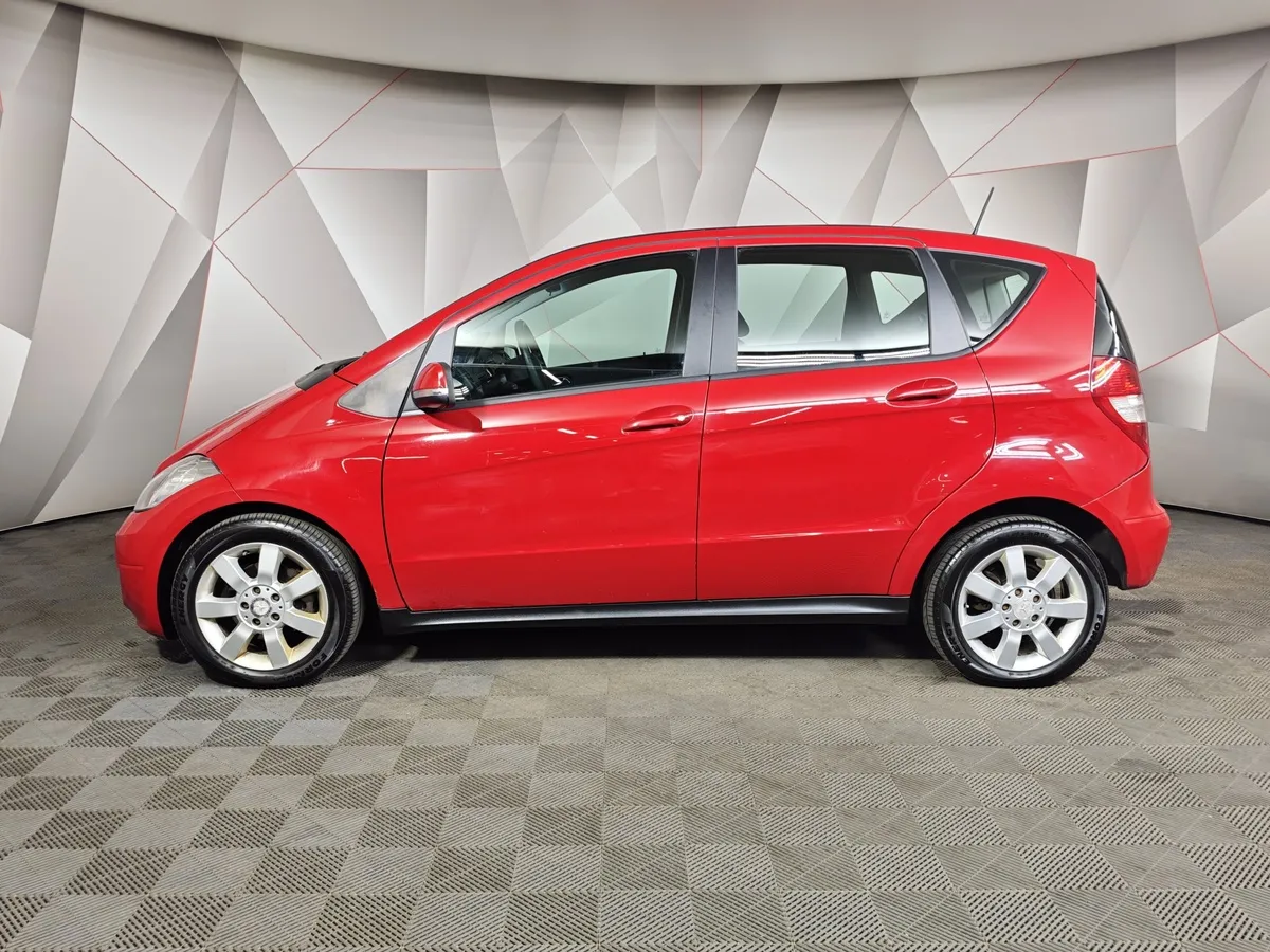 Mercedes-Benz A-Класс A 180 Autotronic (116 л.с.) Красный в АВИЛОН. Слайд №5