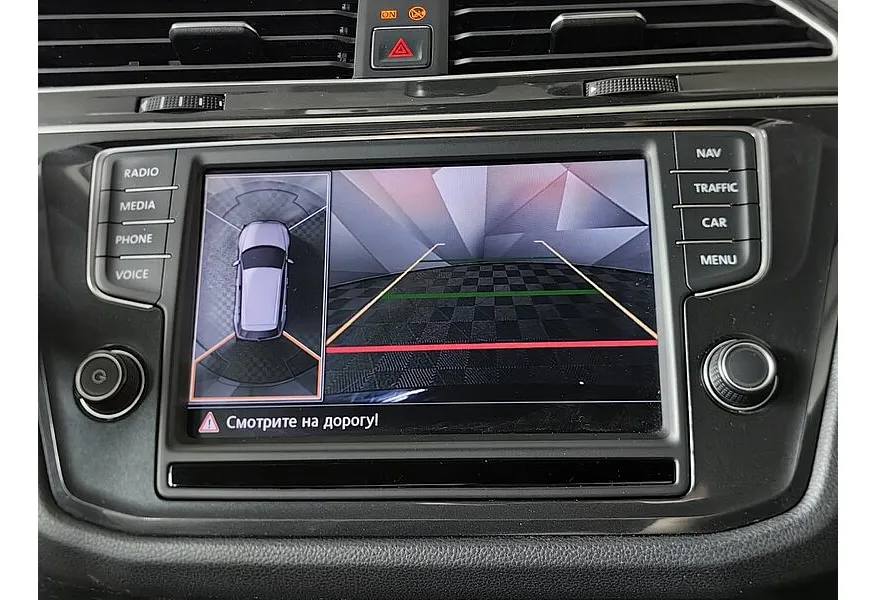 Volkswagen Tiguan 2.0 TDI 4Motion DSG (150 л.с.) Sportline Черный в АВИЛОН. Слайд №17