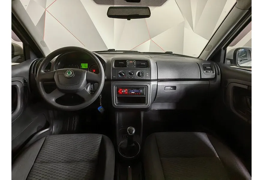 Skoda Fabia 1.4 MT (125 л.с.) Желтый в АВИЛОН. Слайд №11