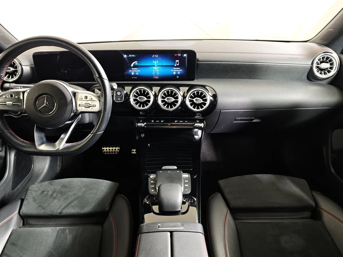 Mercedes-Benz CLA 200 7G-DCT (150 л.с.) Sport Белый в АВИЛОН. Слайд №15