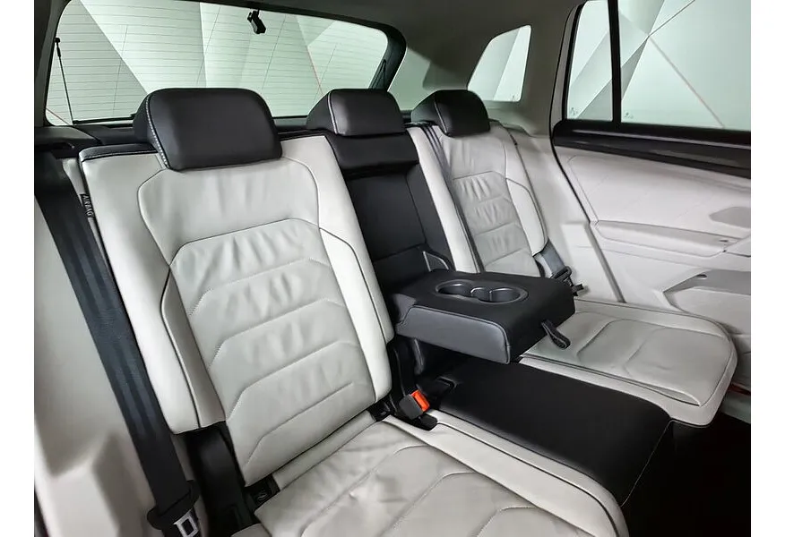 АВИЛОН - Volkswagen Tiguan 2.0 TSI 4Motion DSG (220 л.с.) Sportline Белый - slide 10