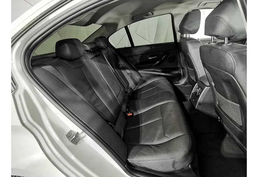 BMW 3 серия 328i xDrive AT (245 л.с.) Base Локальная сборка Белый в АВИЛОН. Слайд №14