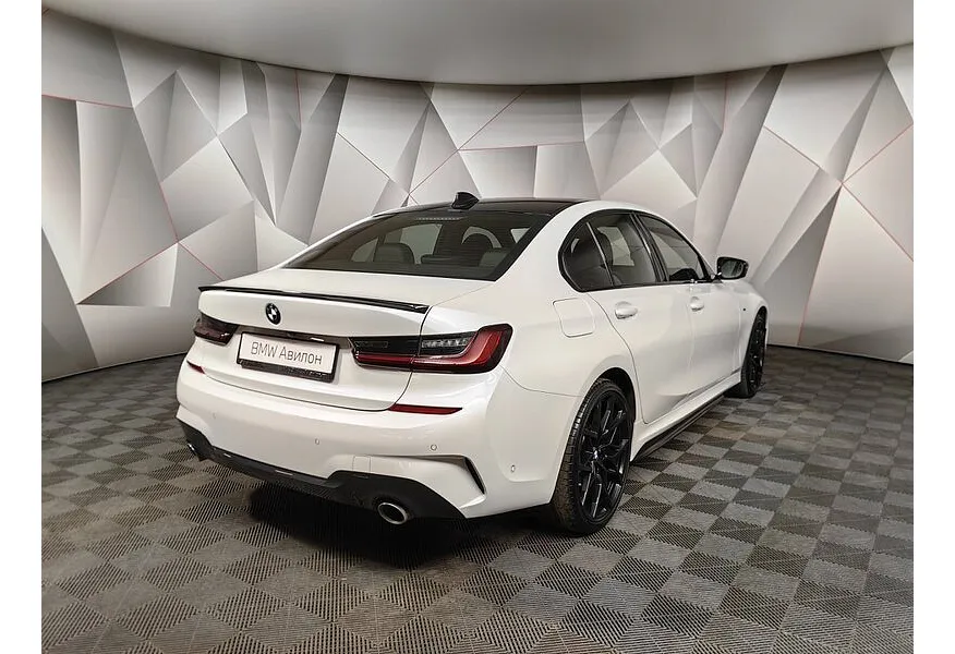 BMW 3 серия 320i xDrive (184 л.с.) M Sport Pro Белый в АВИЛОН. Слайд №2