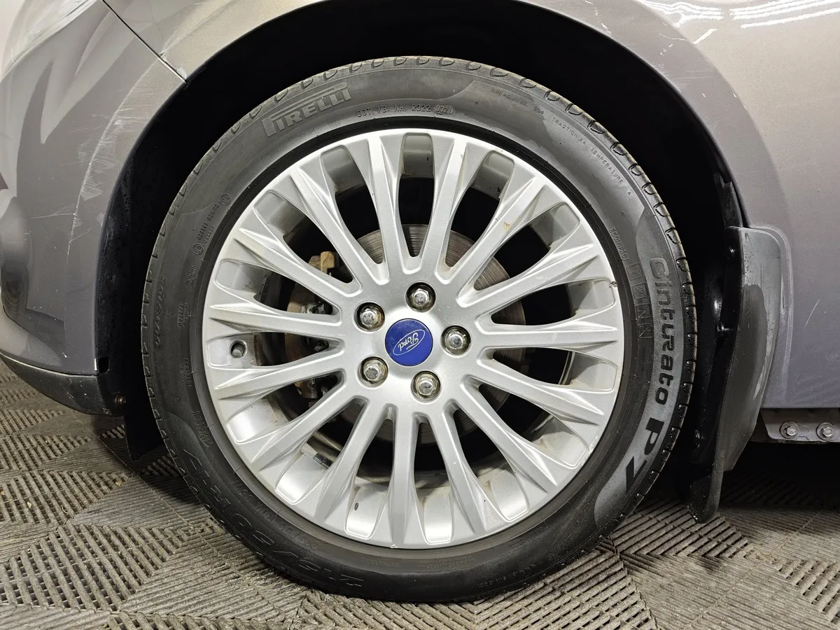 Ford Focus 1.6 PowerShift (125 л.с.) Titanium Коричневый в АВИЛОН. Слайд №9