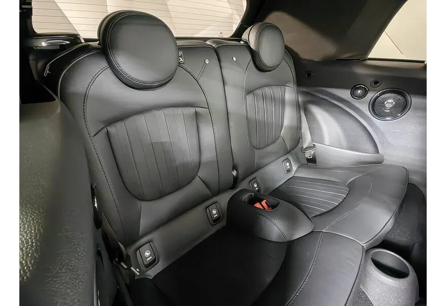 АВИЛОН - Mini Cabrio 2.0 AT (231 л.с.) JCW Красный - slide 6