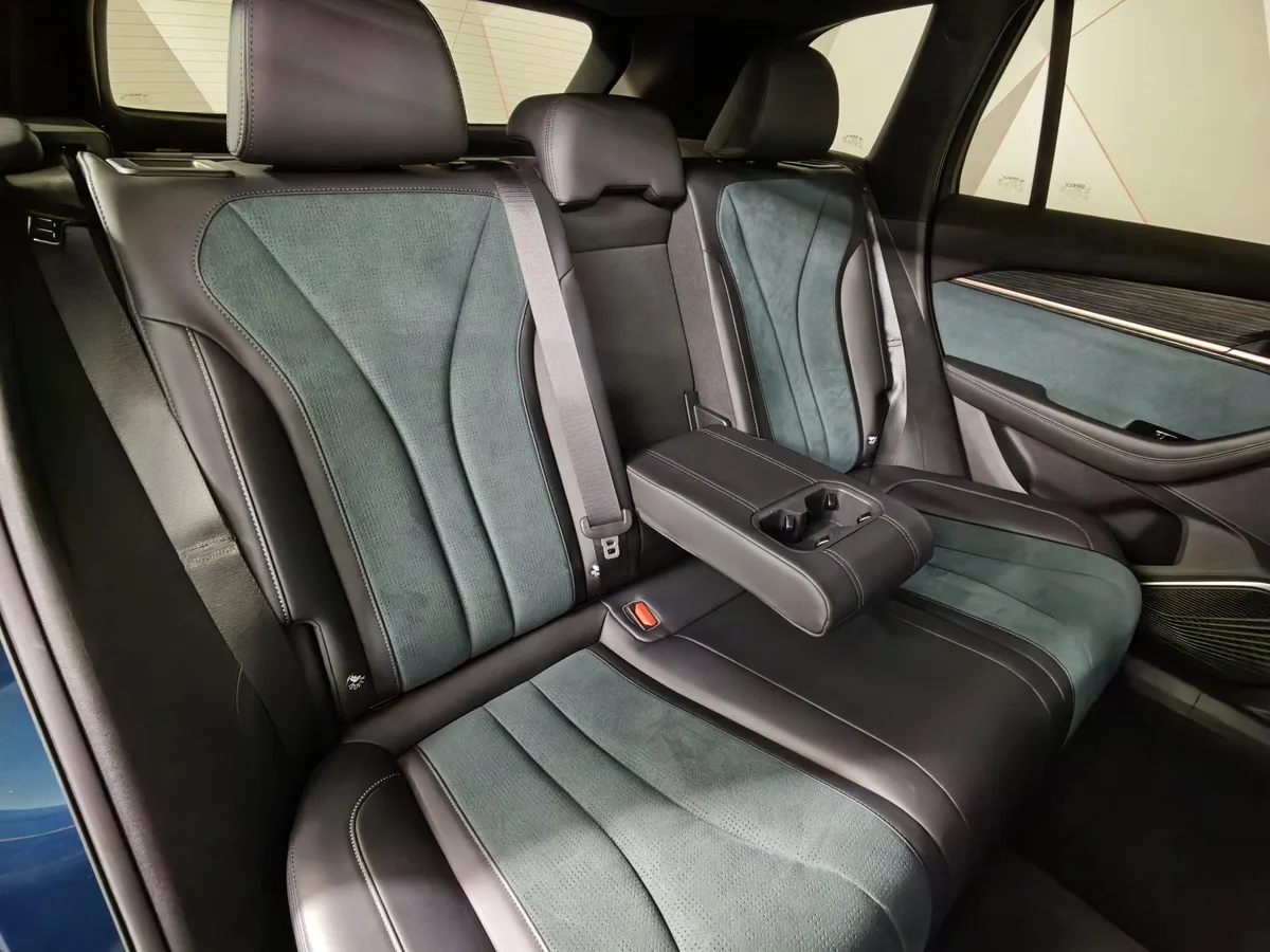 Geely Monjaro 2.0T 8AT 4WD (238 л.с.) Флагман Синий в АВИЛОН. Слайд №17