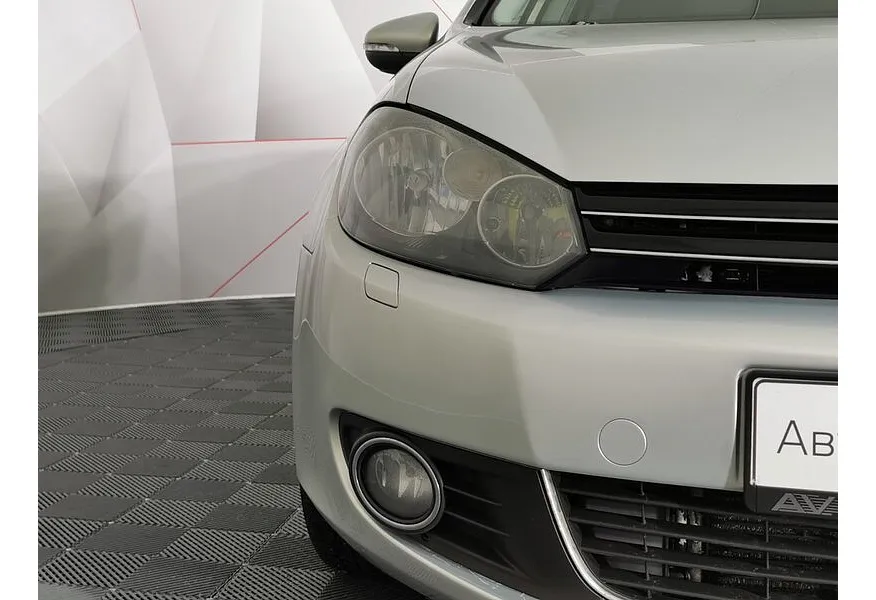 Volkswagen Golf 1.6 DSG (102 л.с.) Trendline Серебристый в АВИЛОН. Слайд №9
