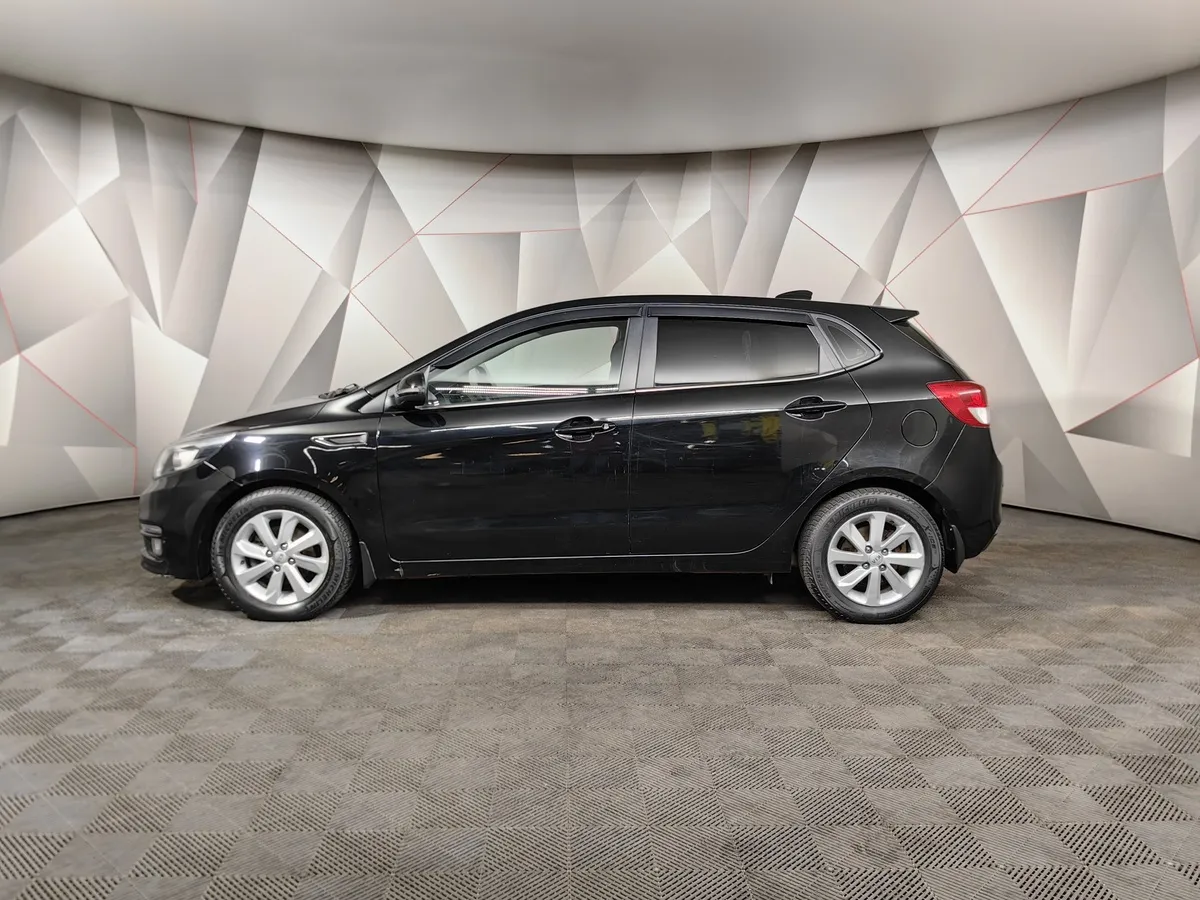 Kia Rio 1.6 AT (123 л.с.) Черный в АВИЛОН. Слайд №5