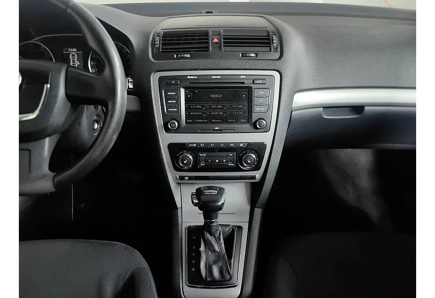 АВИЛОН - Skoda Octavia 1.8 TSI DSG (152 л.с.) Синий - slide 9
