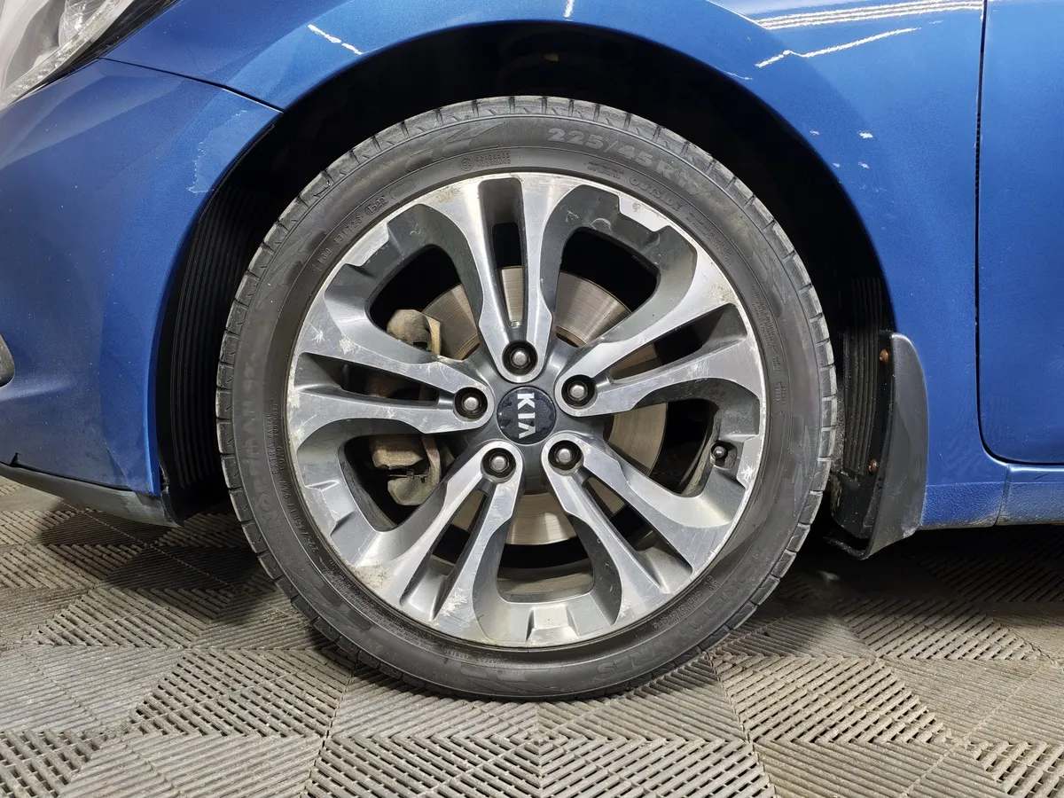Kia Ceed 1.6 AT (129 л.с.) Синий в АВИЛОН. Слайд №9