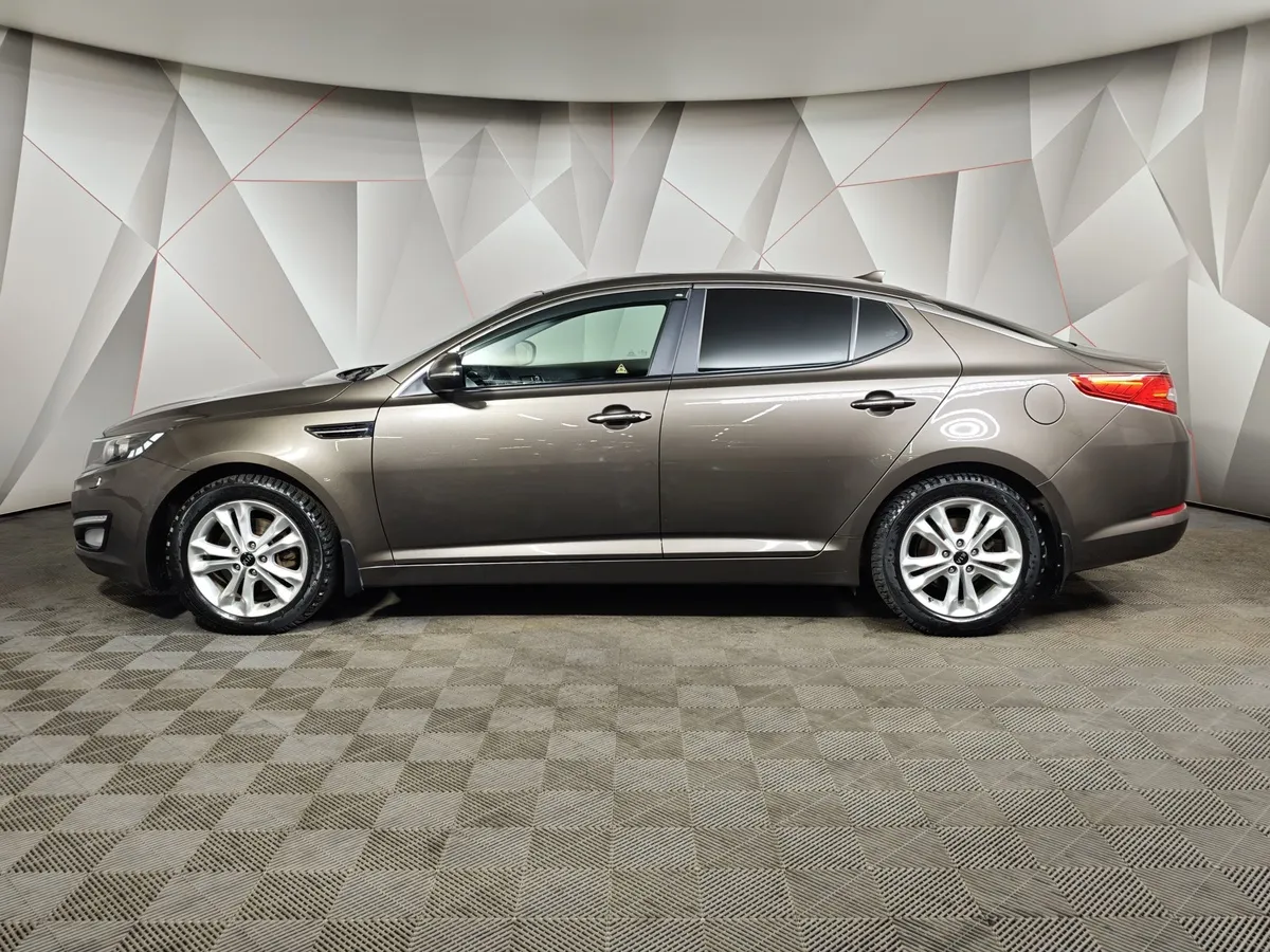 Kia Optima 2.0 AT (150 л.с.) Comfort Коричневый в АВИЛОН. Слайд №5