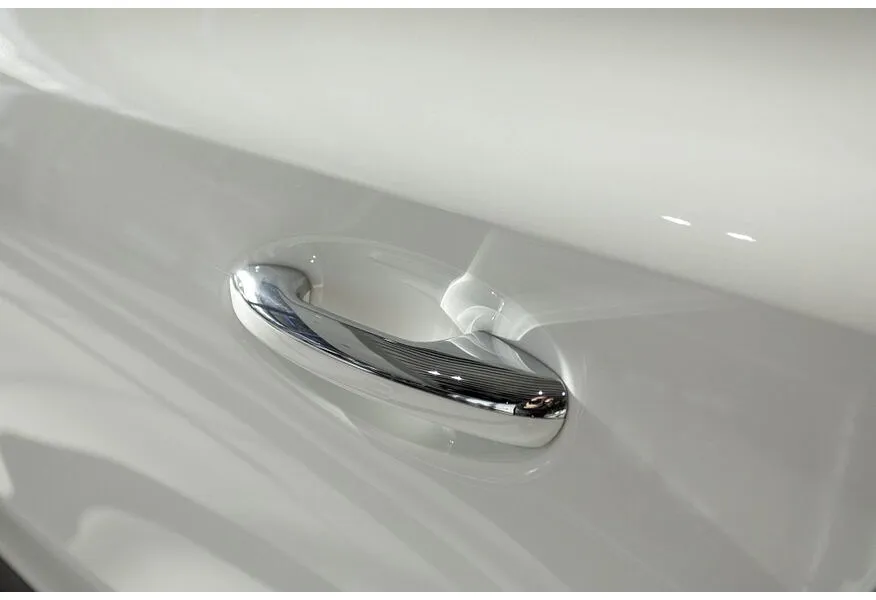 Mercedes-Benz GLC Купе 300 9G-TRONIC 4MATIC (272 л.с.) Белый в АВИЛОН. Слайд №19