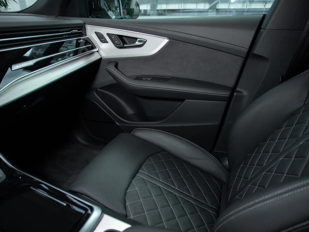 Audi Q8 3.0 TDI Tiptronic quattro (286 л.с.) Белый в АВИЛОН. Слайд №12