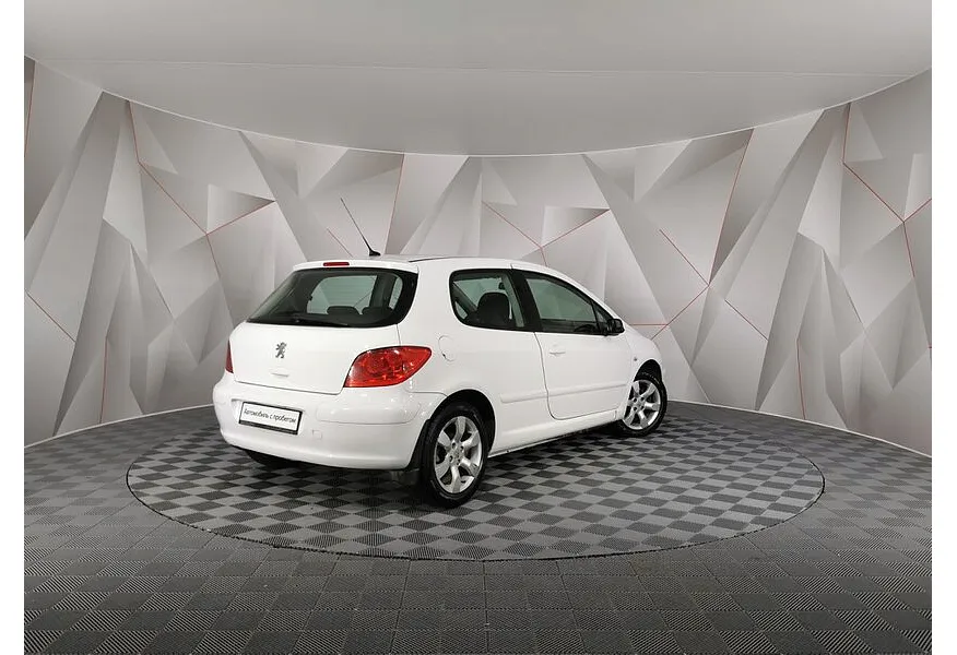Peugeot 307 1.6 AT (110 л.с.) Белый в АВИЛОН. Слайд №2
