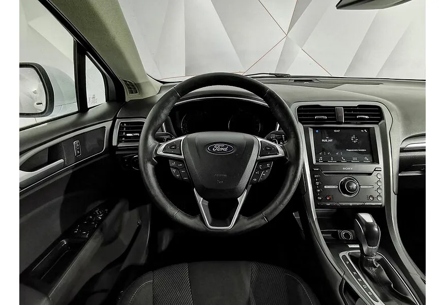 Ford Mondeo 2.5 AT (149 л.с.) Trend Белый в АВИЛОН. Слайд №19