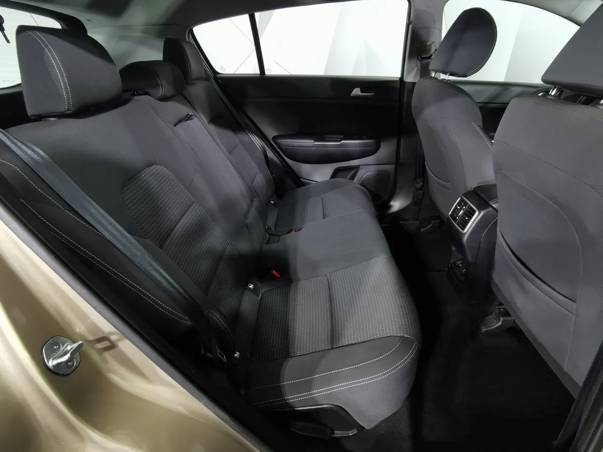 Kia Sportage 2.0 AT 4WD (150 л.с.) Luxe Коричневый в АВИЛОН. Слайд №15