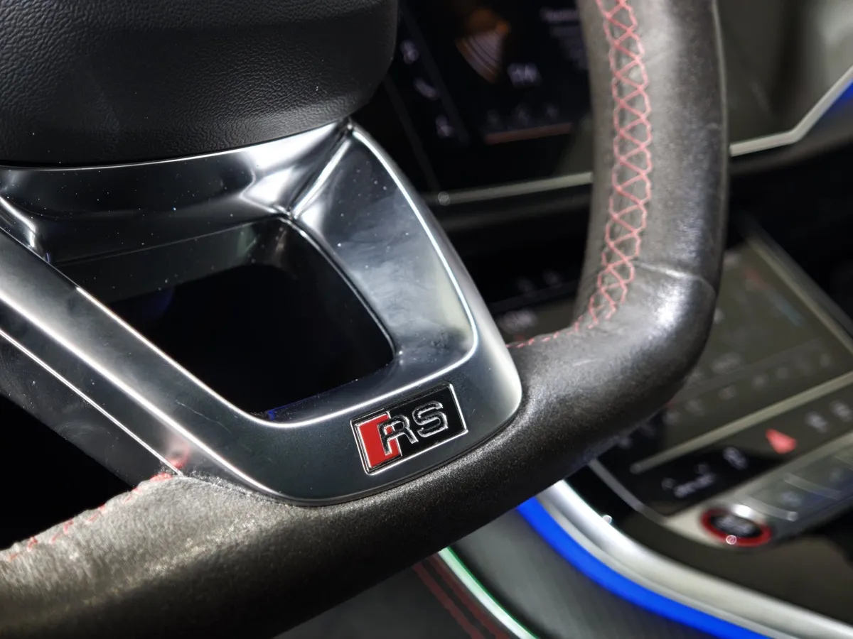 Audi RS Q8 4.0 TFSI tiptronic quattro (640 л.с.) Performance в АВИЛОН. Слайд №31