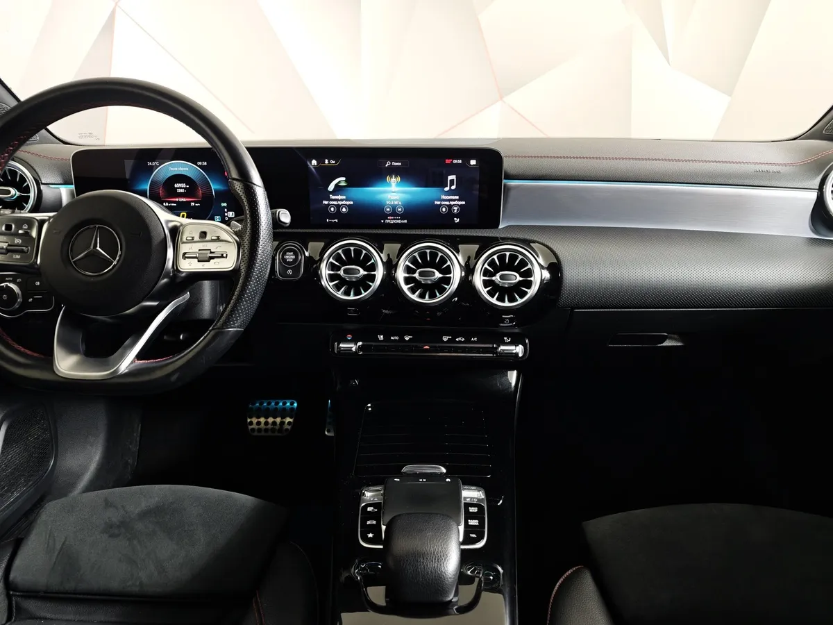 Mercedes-Benz CLA 200 7G-DCT (150 л.с.) Sport Белый в АВИЛОН. Слайд №14