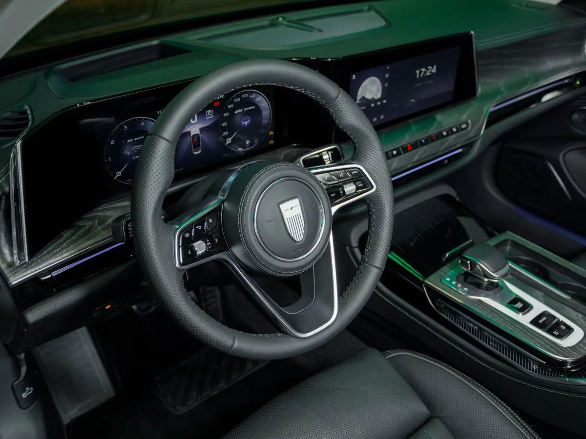 Senat 900 3.0 AT 4WD (326 л.с.) 4 места Черный в АВИЛОН. Слайд №7