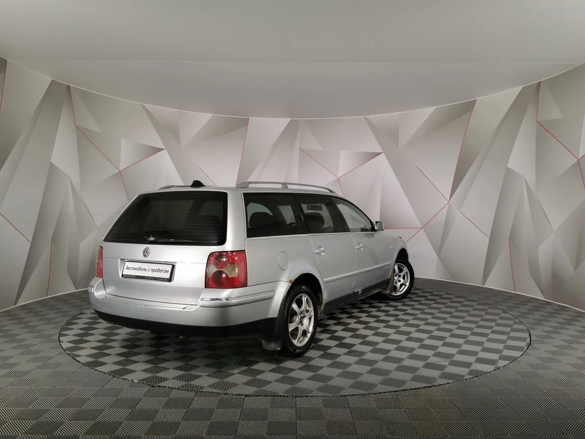 Volkswagen Passat 1.8 T MT (150 л.с.) Серебристый в АВИЛОН. Слайд №2