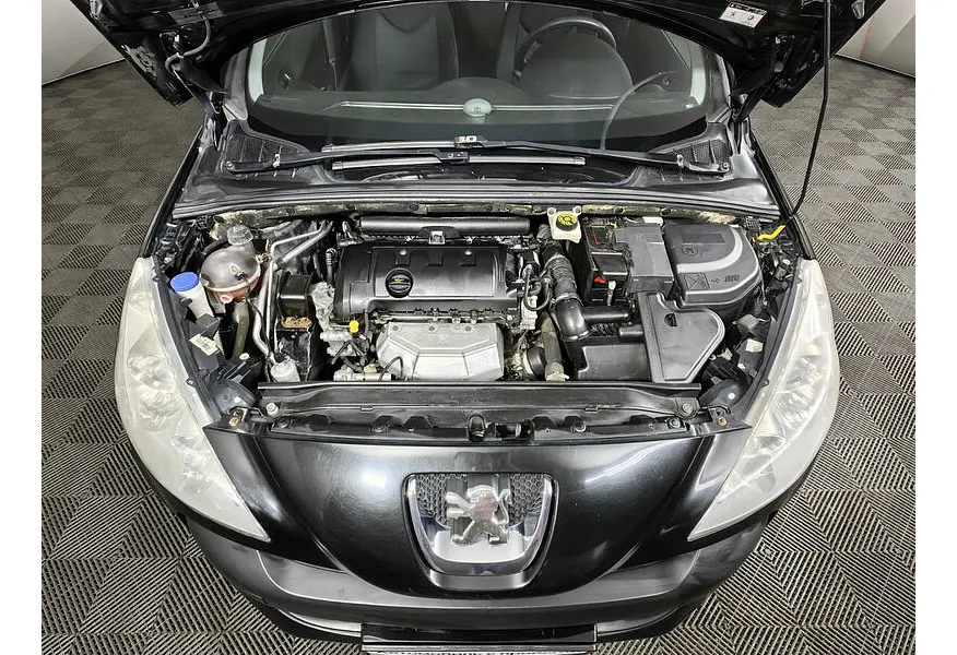 Peugeot 308 1.6 MT (120 л.с.) Черный в АВИЛОН. Слайд №11