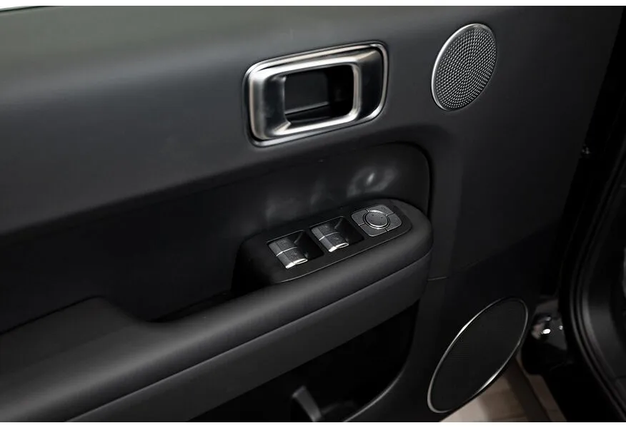 Li Auto L6 1.5 AT 4WD (150 л.с.) Max Черный в АВИЛОН. Слайд №12