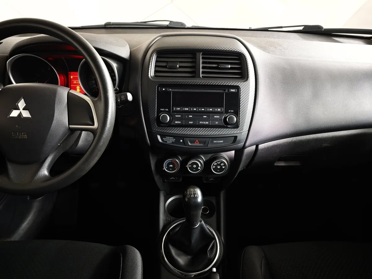 Mitsubishi ASX 1.6 MT 2WD (117 л.с.) Черный в АВИЛОН. Слайд №15