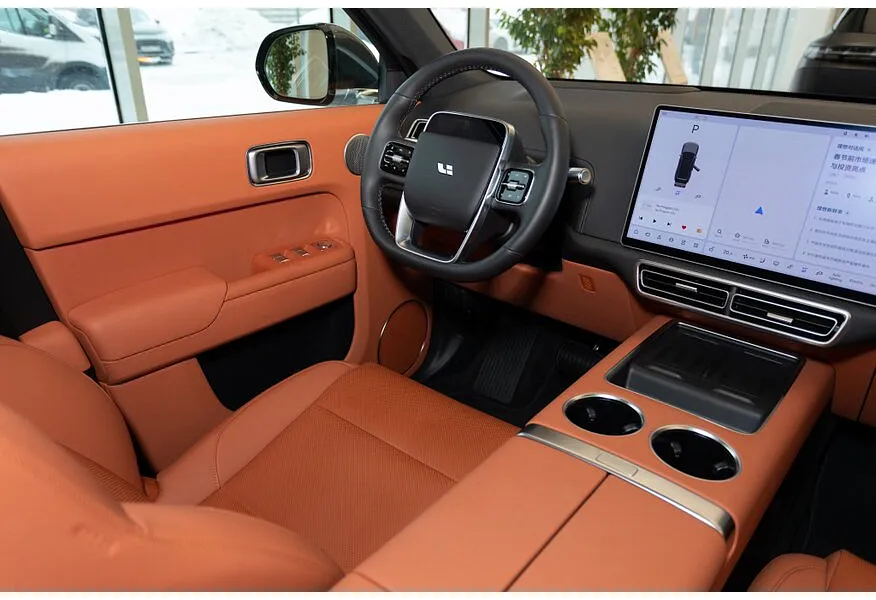 Li Auto L9 1.5 AT 4WD (449 л.с.) Ultra Серый в АВИЛОН. Слайд №10