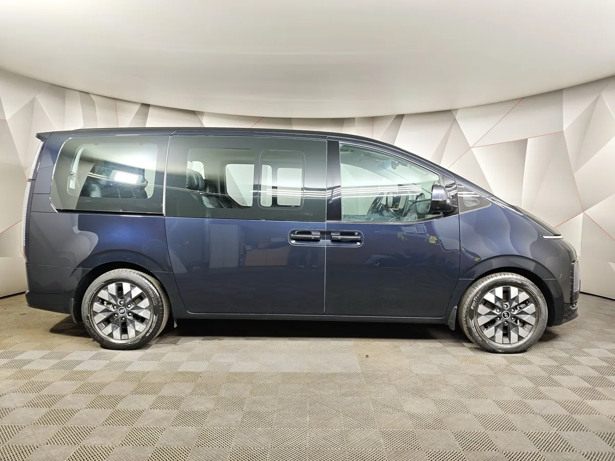 Hyundai Staria 2.2 CRDi 8AT 4WD (177 л.с.) 9 мест Premium Синий в АВИЛОН. Слайд №6