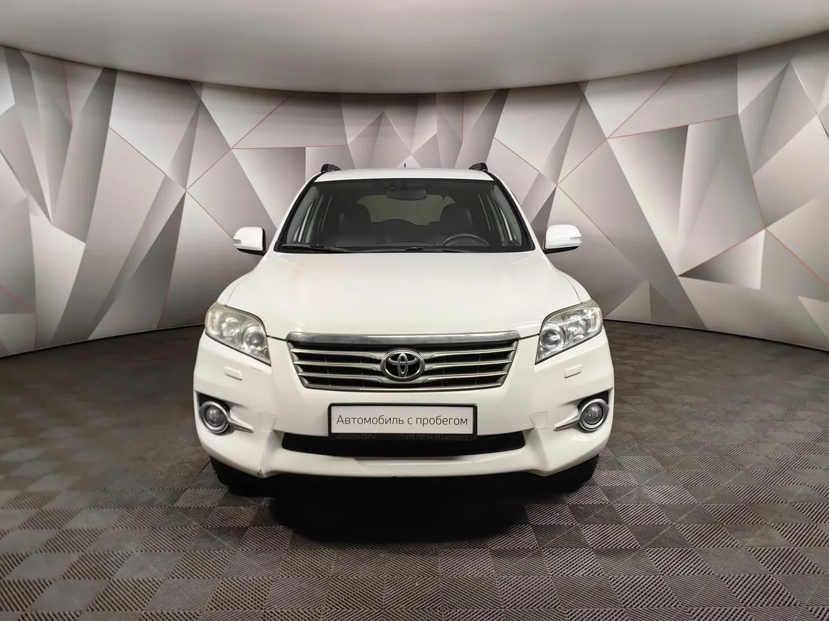Toyota RAV4 2.0 CVT (158 л.с.) Белый в АВИЛОН. Слайд №7