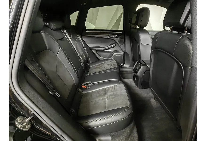 Porsche Macan 2.0 PDK AWD (252 л.с.) Черный в АВИЛОН. Слайд №10