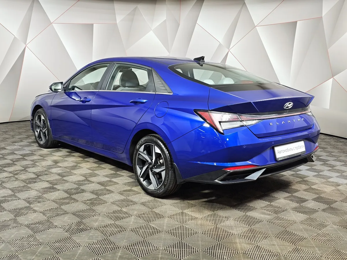 Hyundai Elantra 1.6 AT (128 л.с.) Prestige Синий в АВИЛОН. Слайд №4